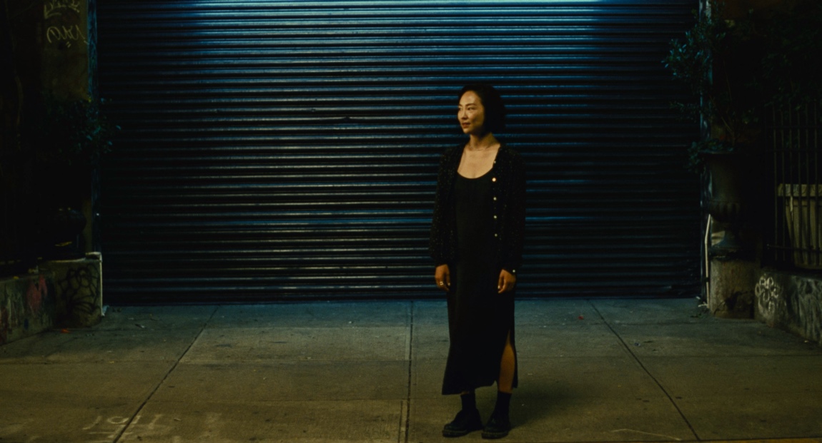 Nora pauses as Hae Sung leaves